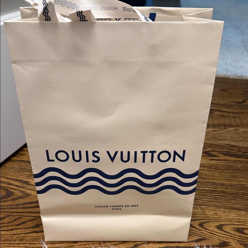 Louis Vuitton Ivory and Navy Tote - Unique from Bodrum Marina store